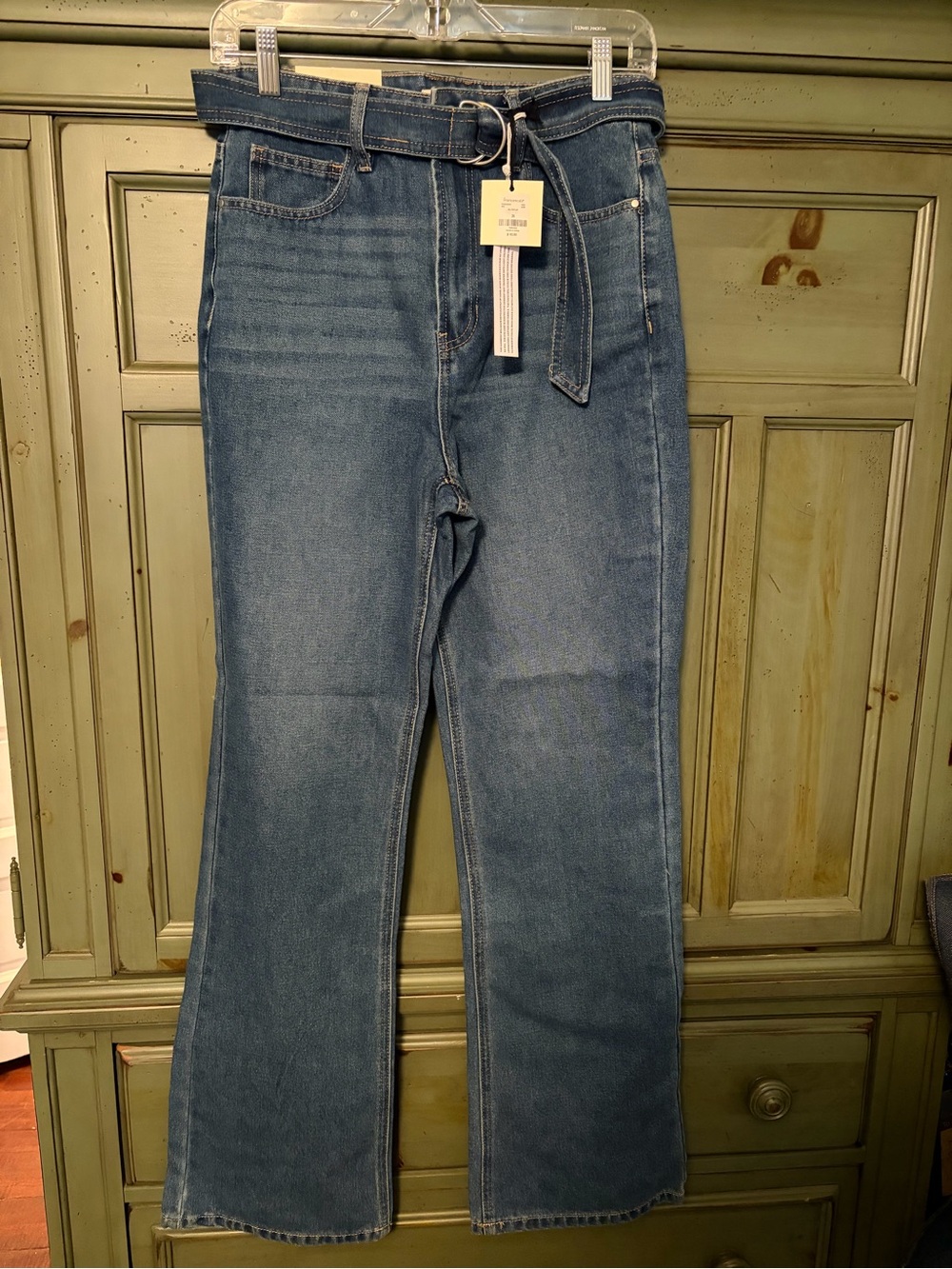 NWT Francesca's Collections High-Rise Flare Jeans with Belt